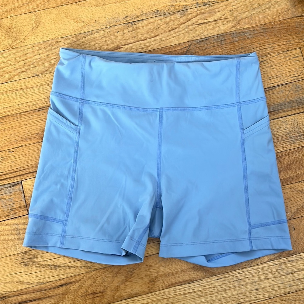 Outdoor Voices Zoom 3.5" Short in Sky - Used